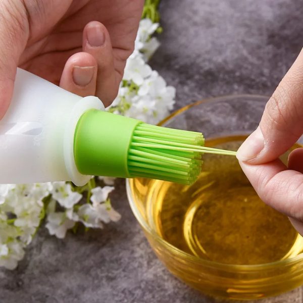 Portable Silicone Oil Bottle Brush - Image 4